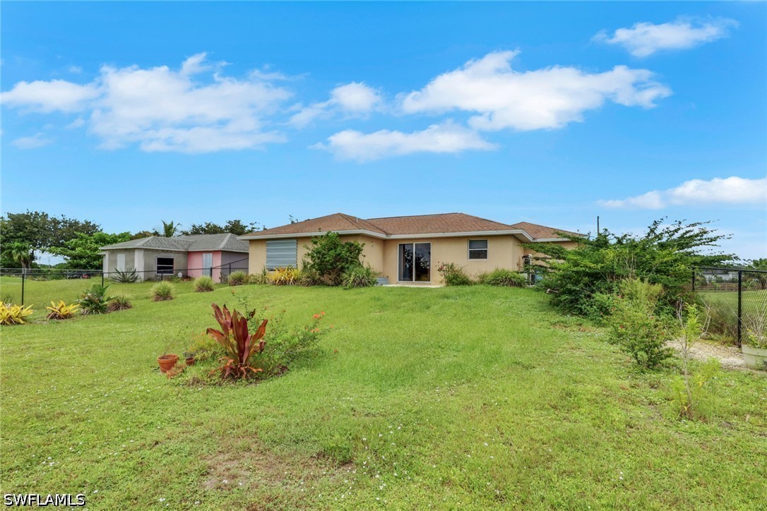3 Bed SingleFamilyResidence for Sale in Naples, photo 23