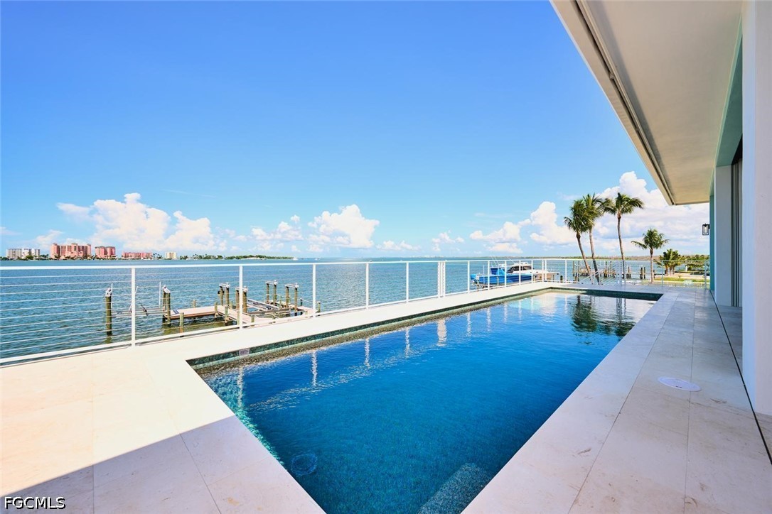 5 Bed Pool Home for Sale in Fort Myers Beach, photo 23
