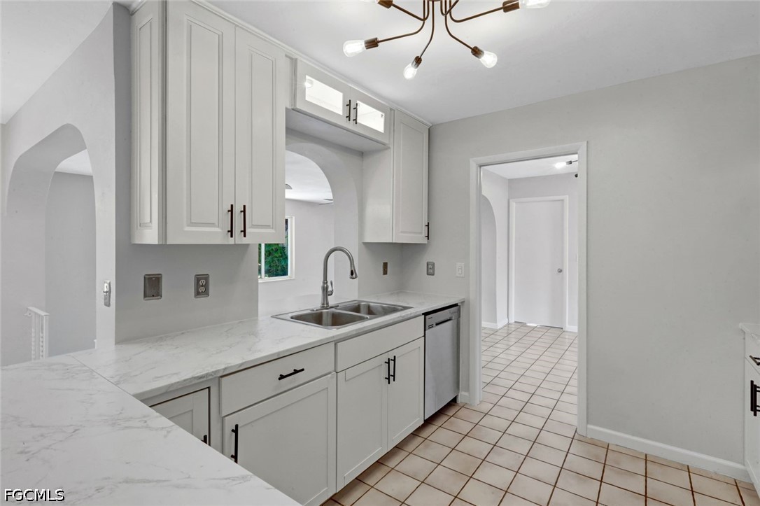3 Bed SingleFamilyResidence for Sale in Cape Coral, photo 23
