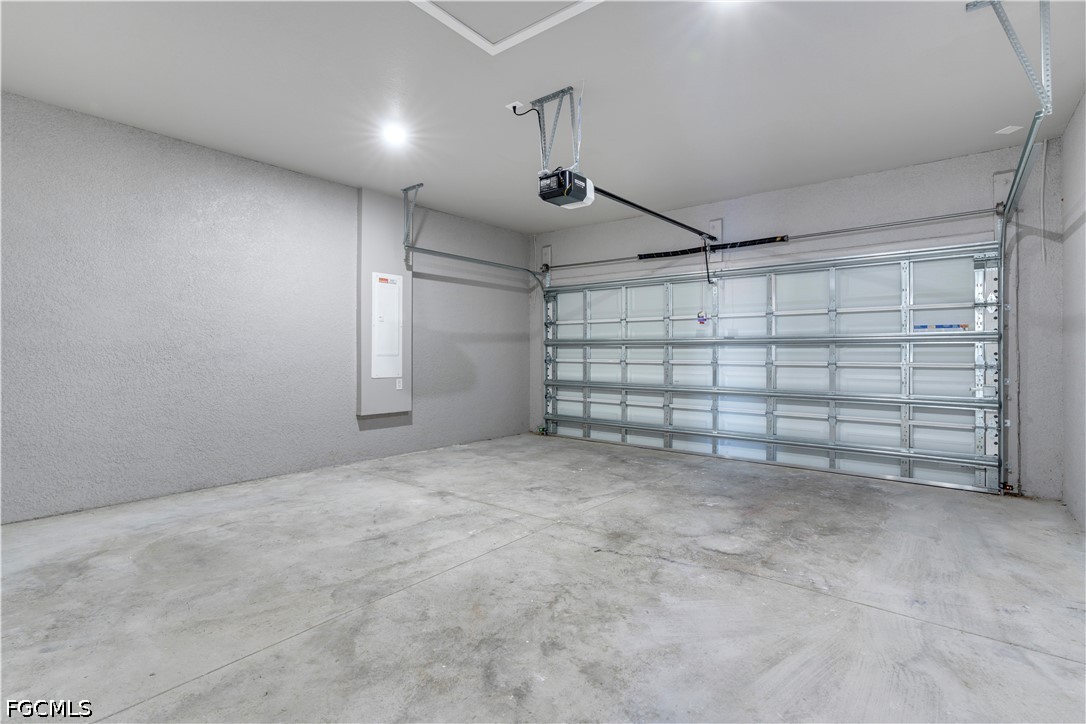 4 Bed SingleFamilyResidence for Sale in Lehigh Acres, photo 23