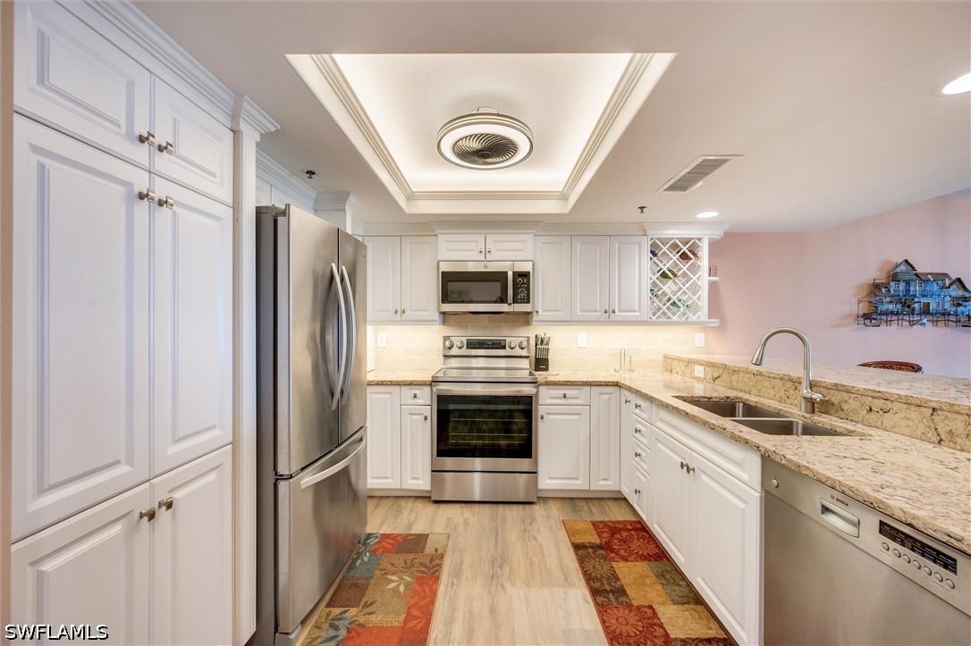 2 Bed Waterfront Home for Sale in Crescent Beach, photo 23