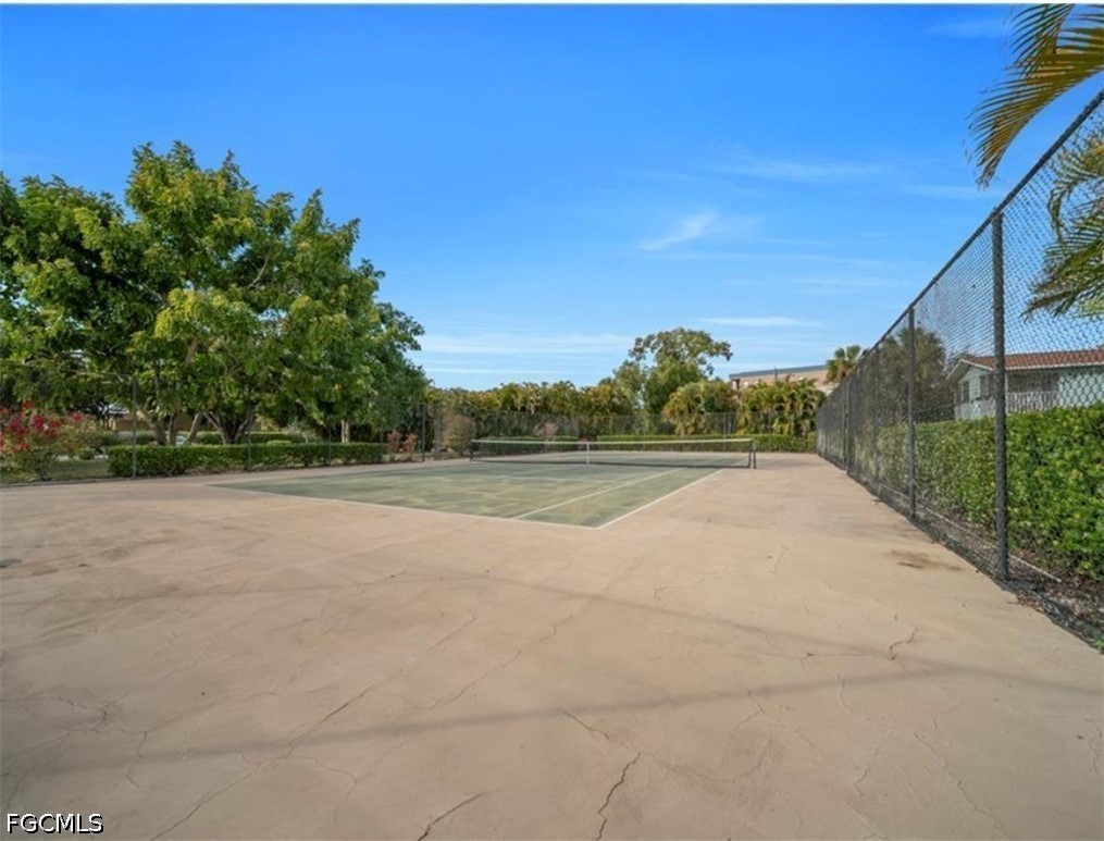 2 Bed Condominium for Sale in Fort Myers, photo 23