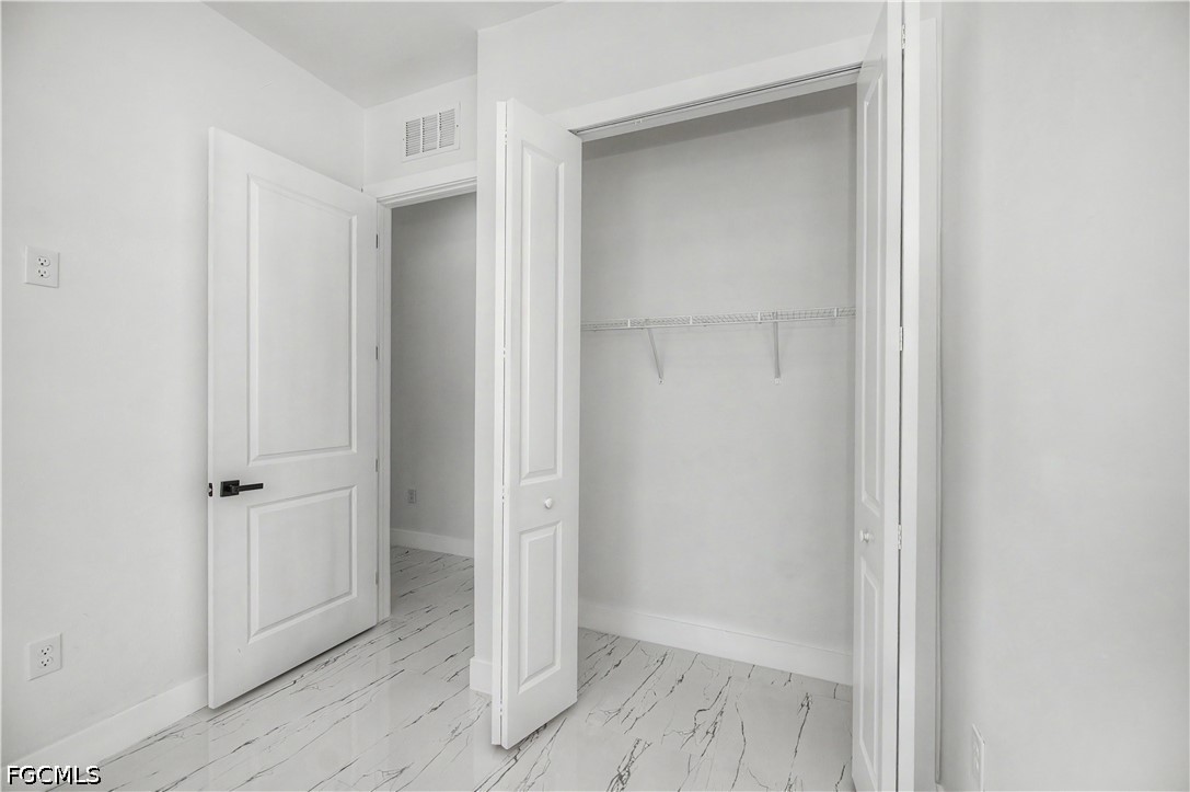 3 Bed SingleFamilyResidence for Sale in Lehigh Acres, photo 23
