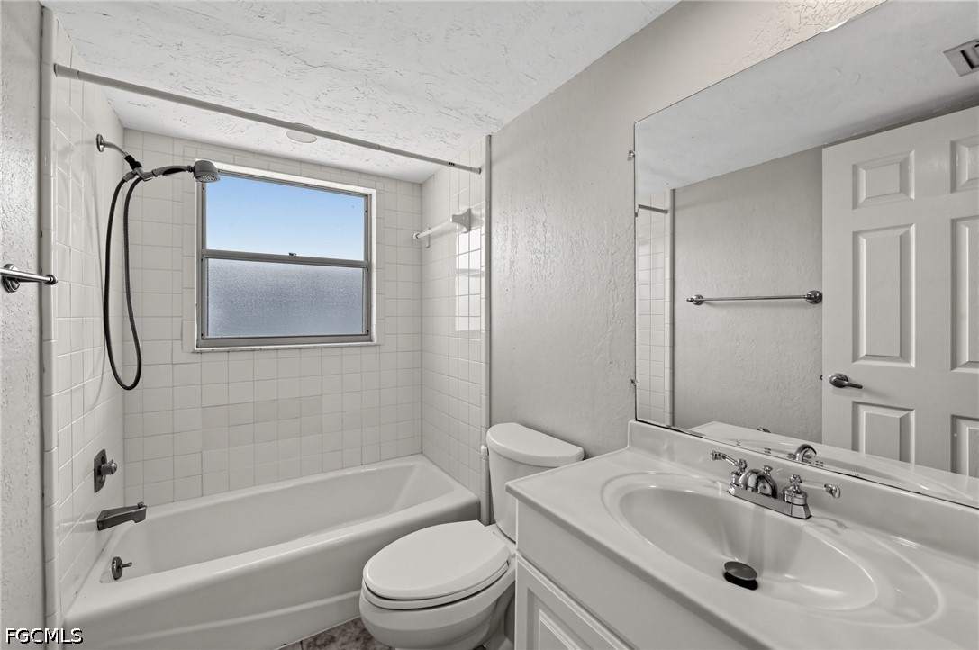 3 Bed Pool Home for Sale in Not Applicable, photo 23