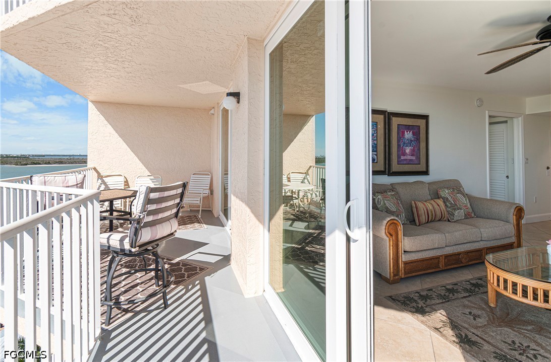 1 Bed Waterfront Home for Sale in Bonita Springs, photo 23