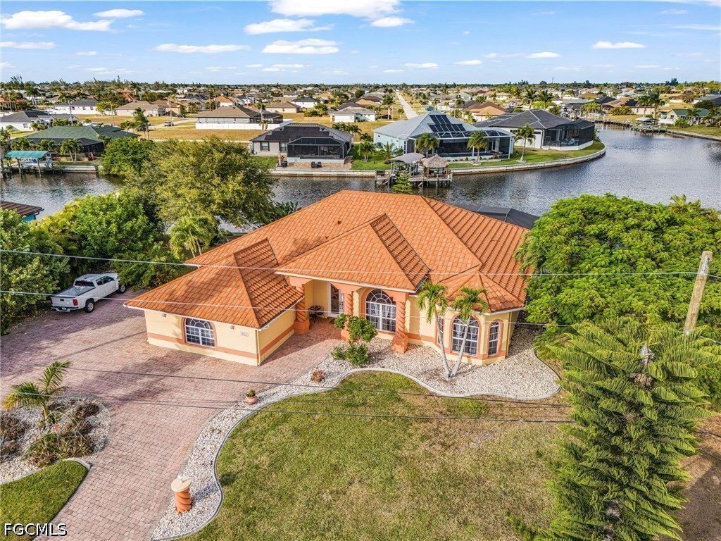 3 Bed Pool Home for Sale in Cape Coral, photo 23