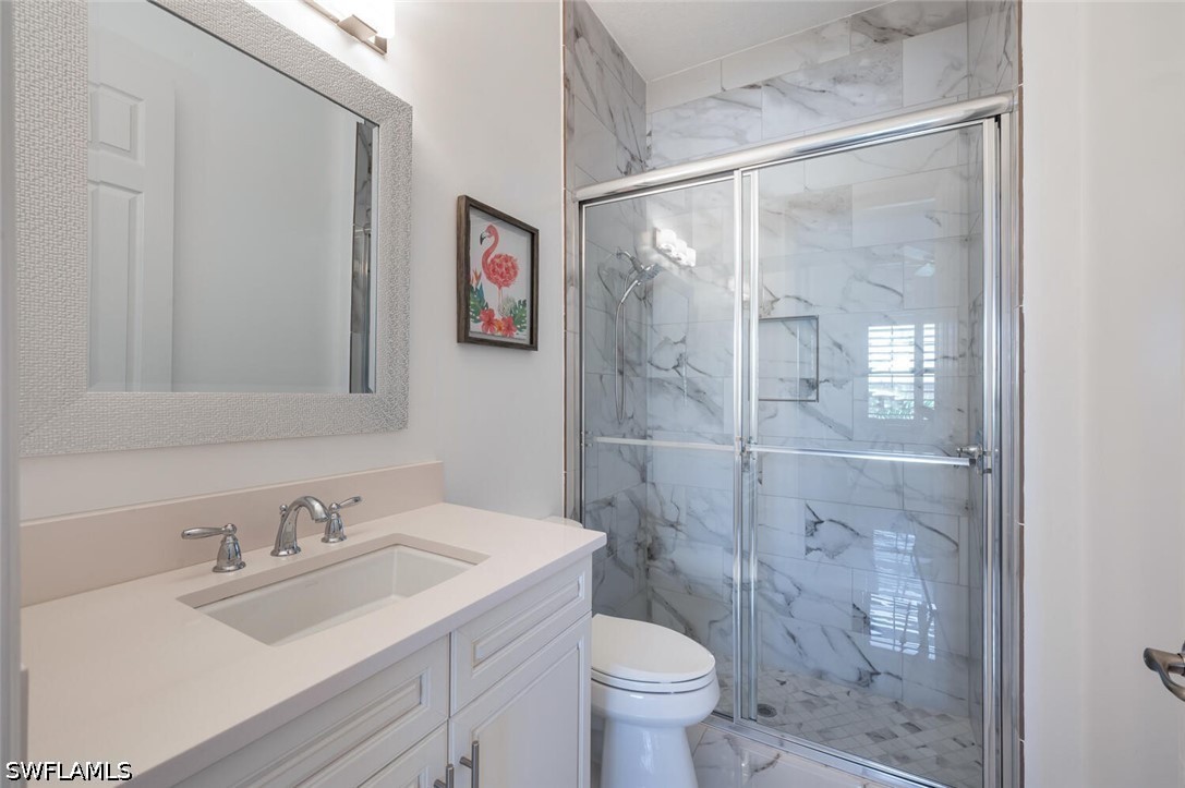 2 Bed Waterfront Home for Sale in Naples, photo 23