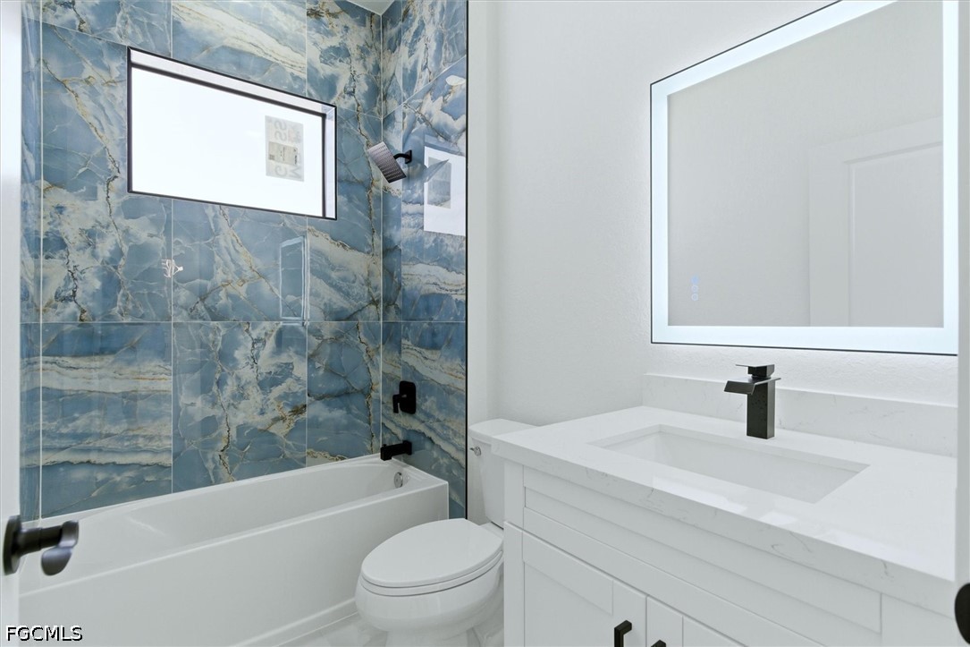 3 Bed SingleFamilyResidence for Sale in Lehigh Acres, photo 23