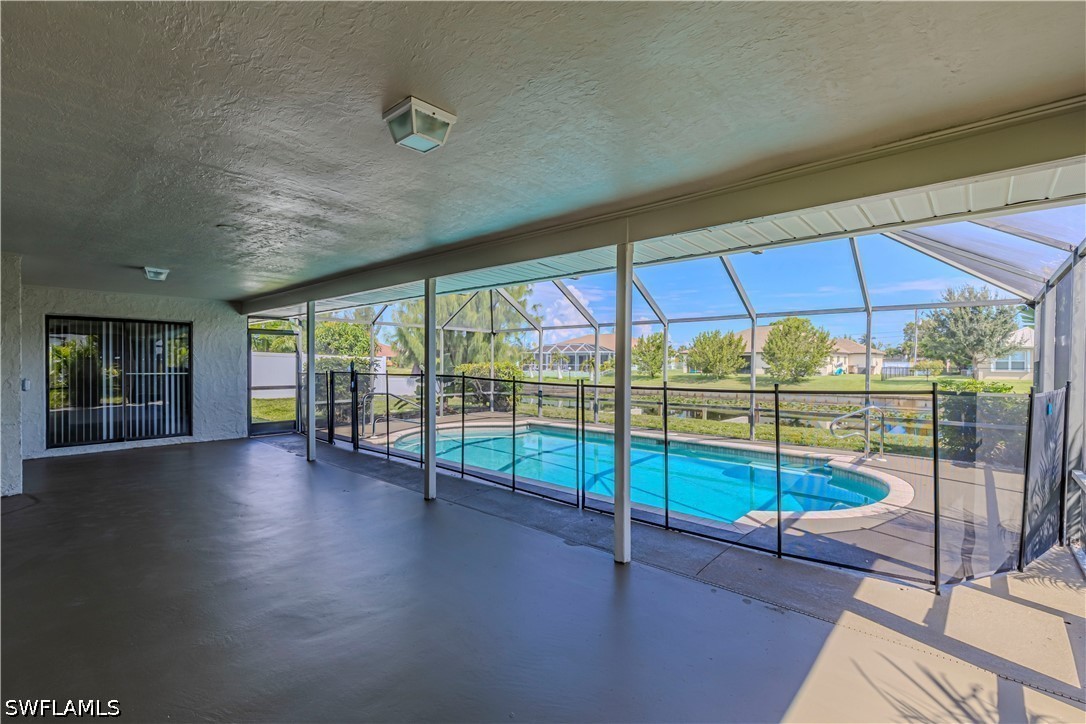 3 Bed Pool Home for Sale in Cape Coral, photo 23