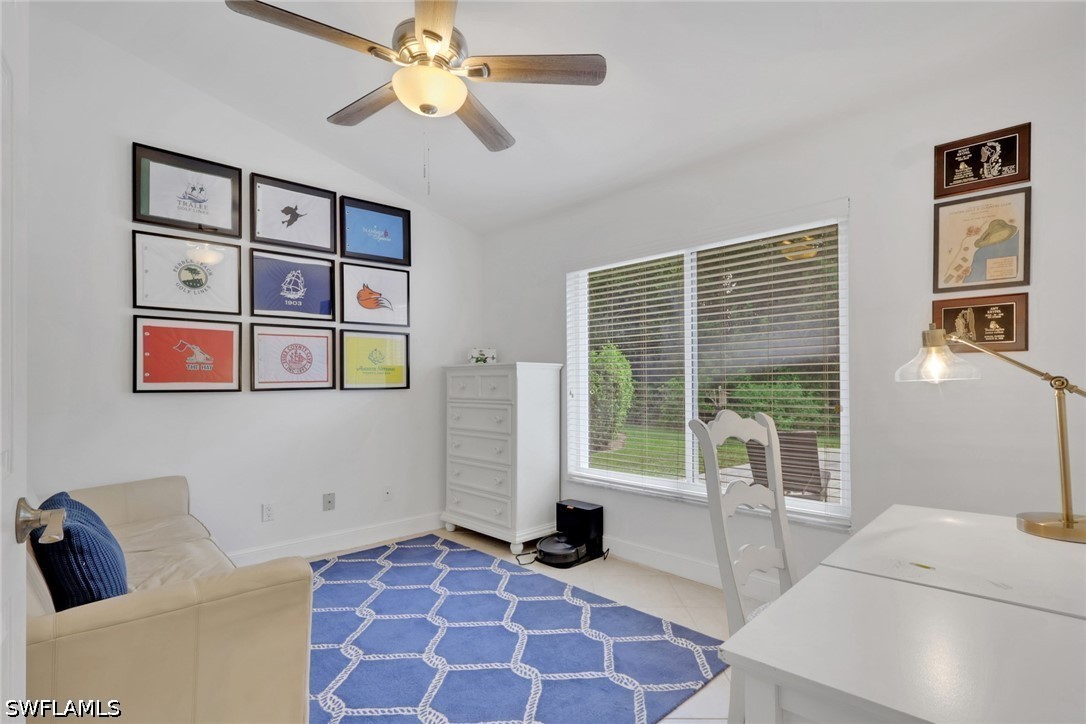 2 Bed SingleFamilyResidence for Sale in Naples, photo 23