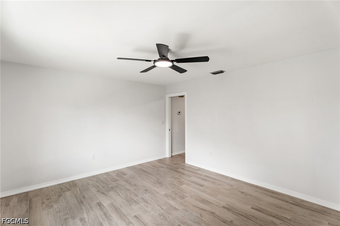 3 Bed SingleFamilyResidence for Sale in San Carlos Park, photo 23
