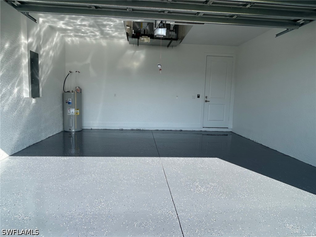 3 Bed SingleFamilyResidence for Sale in Naples, photo 23