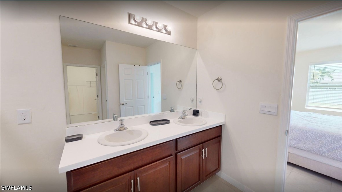 4 Bed SingleFamilyResidence for Sale in Cape Coral, photo 23