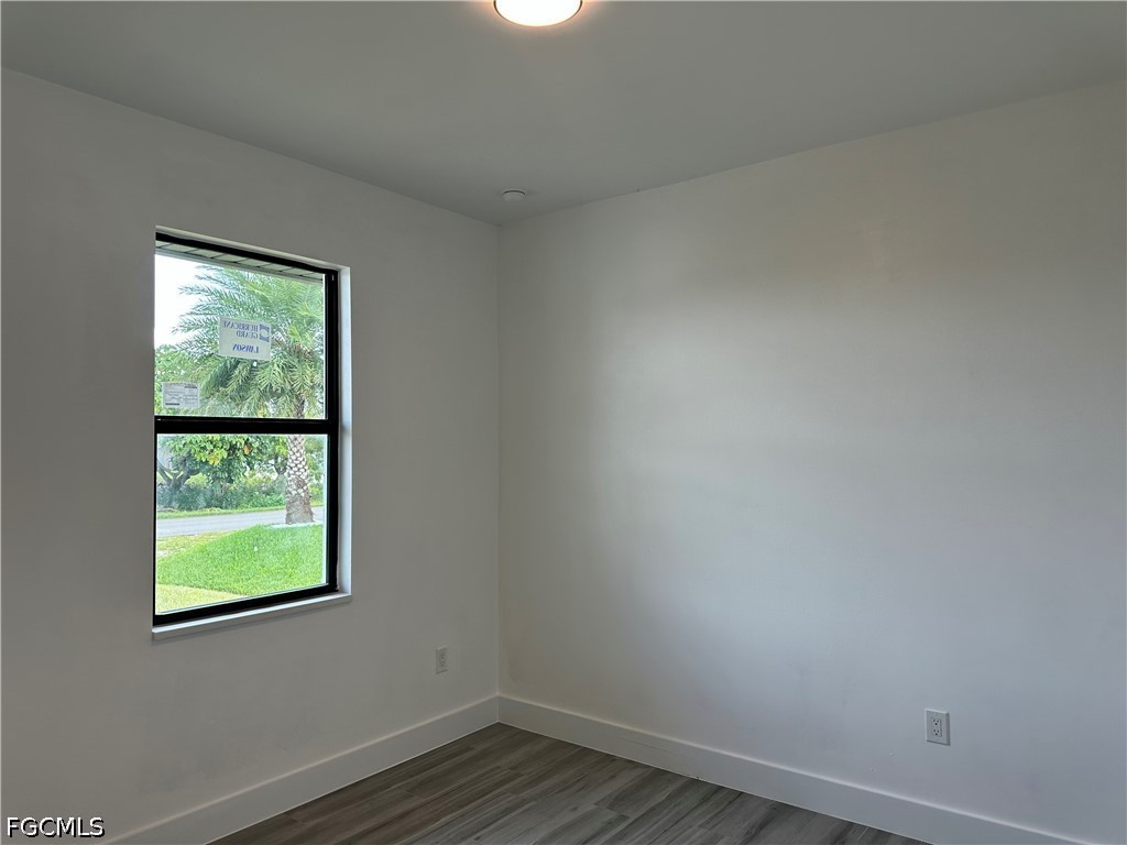 4 Bed SingleFamilyResidence for Sale in Cape Coral, photo 23