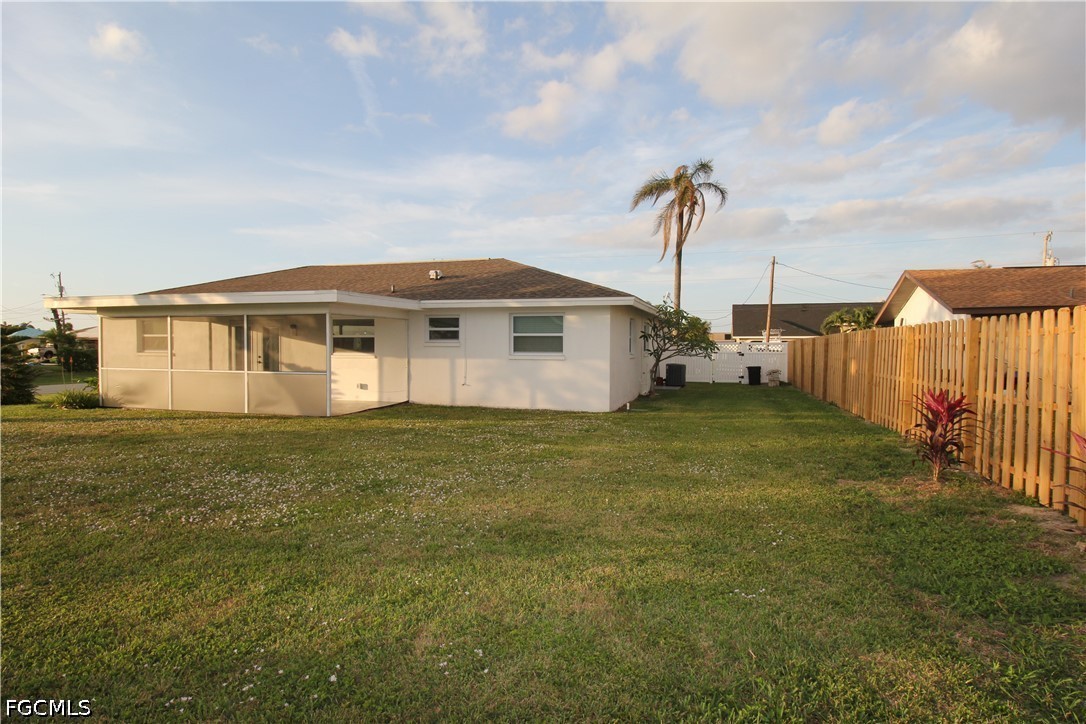 3 Bed SingleFamilyResidence for Sale in Cape Coral, photo 23