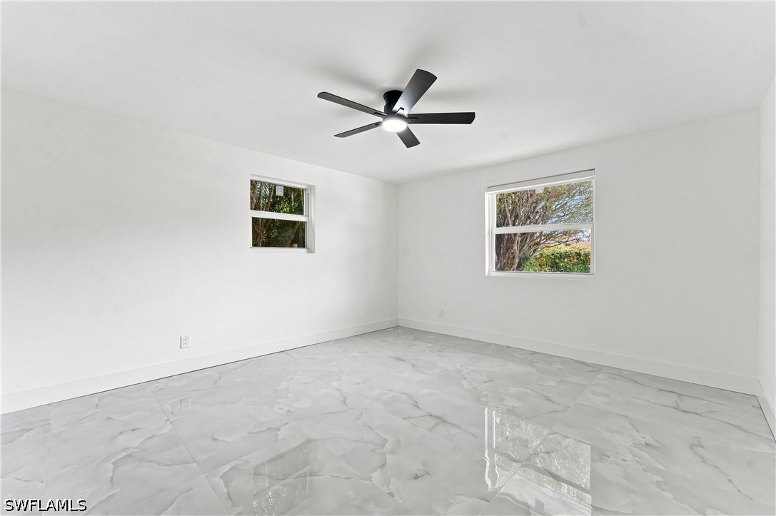 3 Bed SingleFamilyResidence for Sale in Naples, photo 23