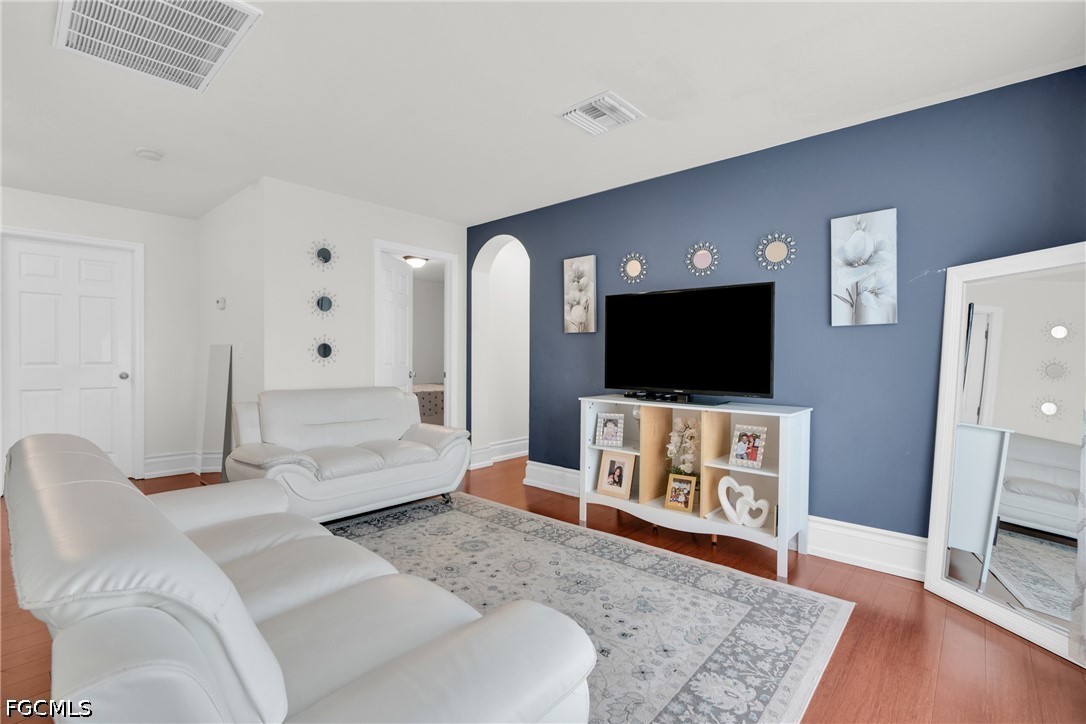 4 Bed SingleFamilyResidence for Sale in Lehigh Acres, photo 23