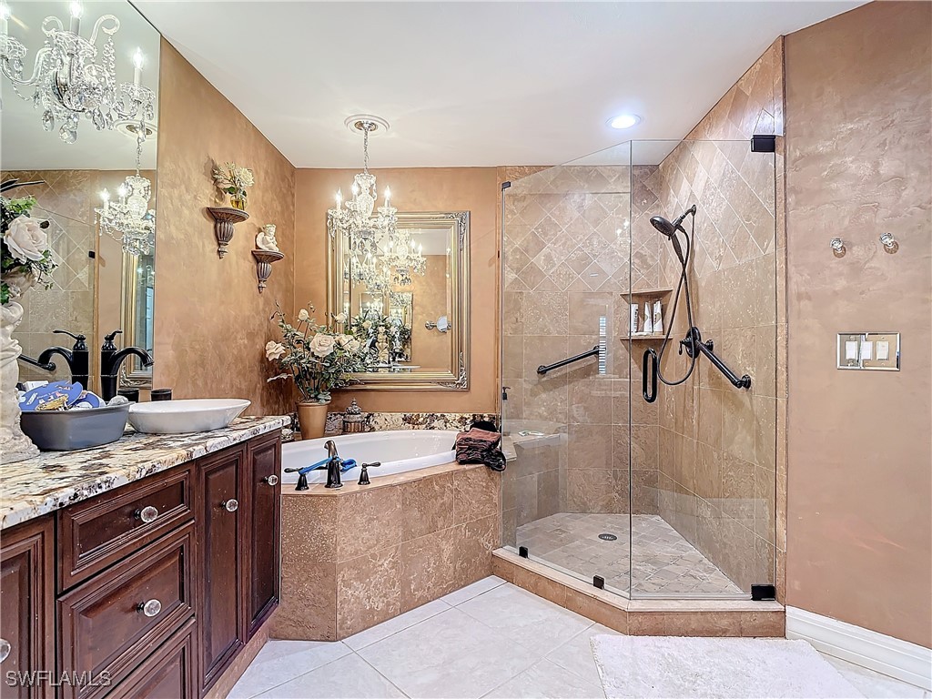 3 Bed Waterfront Home for Sale in Marco Island, photo 24