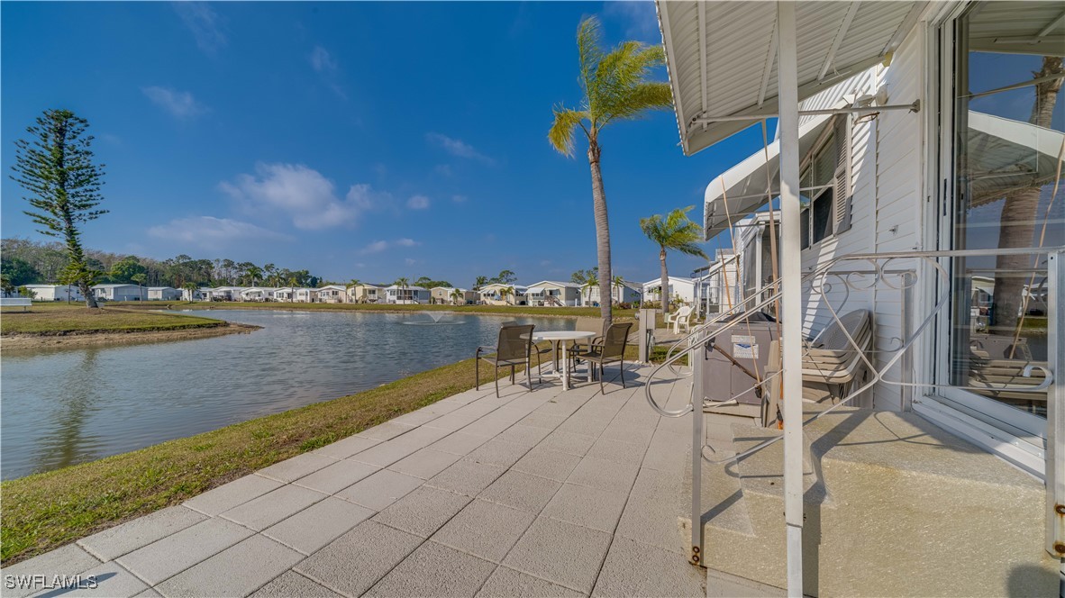 1 Bed Waterfront Home for Sale in North Fort Myers, photo 24