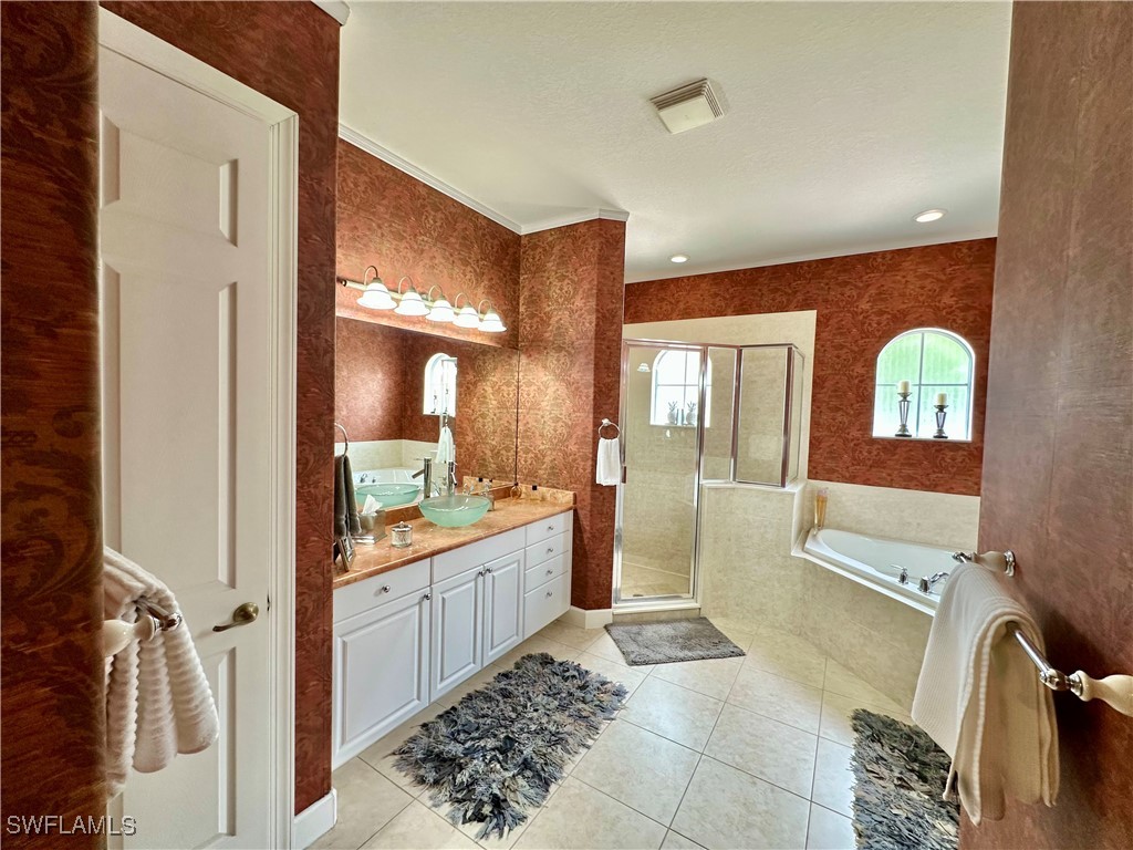 4 Bed Pool Home for Sale in Emerson Square, photo 24
