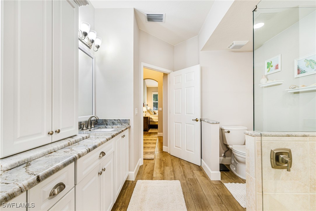 3 Bed Condominium for Sale in Turtle Point, photo 24