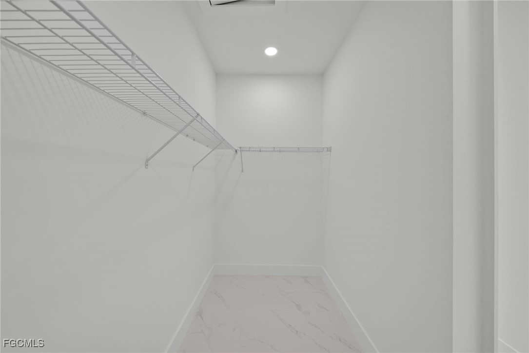 4 Bed SingleFamilyResidence for Sale in Lehigh Acres, photo 24