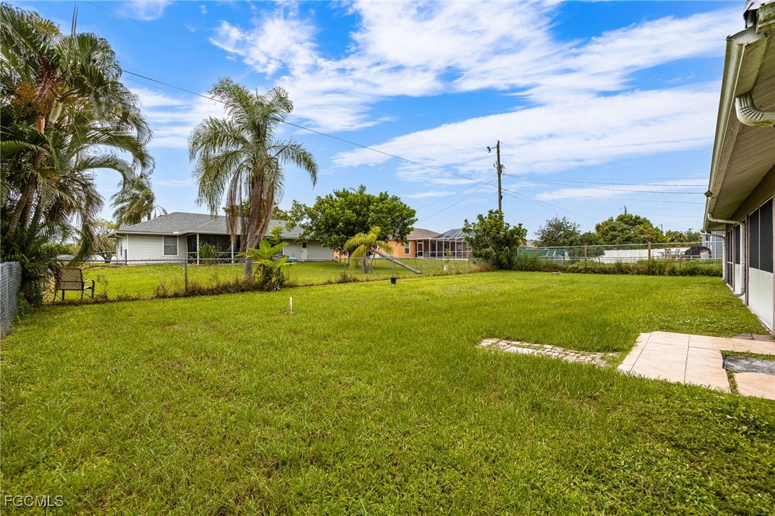 3 Bed SingleFamilyResidence for Sale in Cape Coral, photo 24