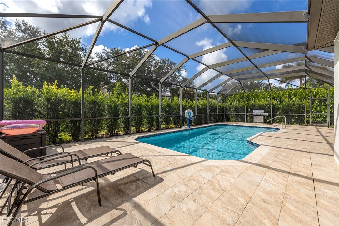 6 Bed Pool Home for Sale in Stoneybrook, photo 24