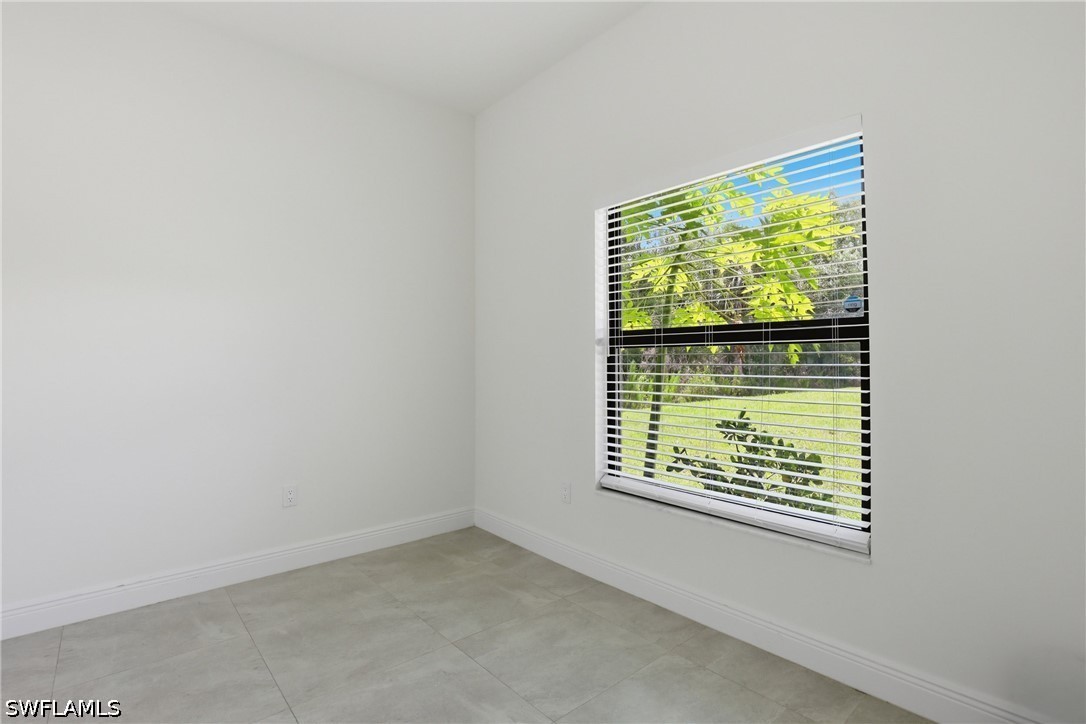 3 Bed SingleFamilyResidence for Sale in Naples, photo 24