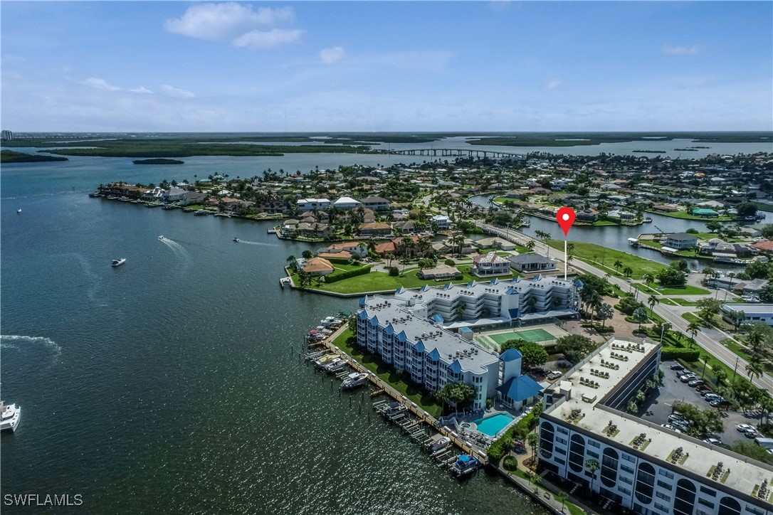 2 Bed Waterfront Home for Sale in Marco Island, photo 24