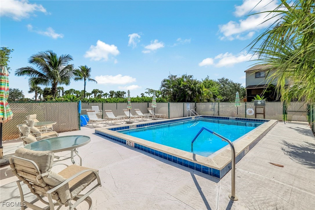 2 Bed Condominium for Sale in Fort Myers, photo 24