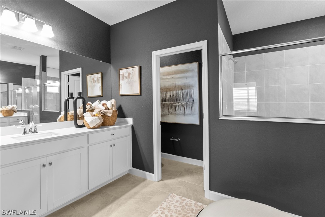 3 Bed SingleFamilyResidence for Sale in Bayshore Ranch, photo 24