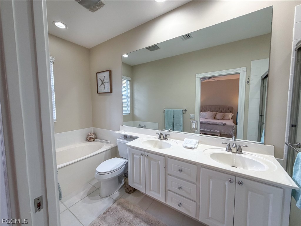 3 Bed Waterfront Home for Sale in San Remo, photo 24