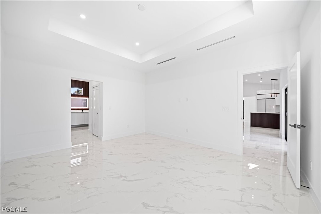 4 Bed SingleFamilyResidence for Sale in Lehigh Acres, photo 24