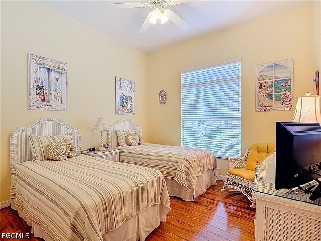 2 Bed Waterfront Home for Sale in Palm Island, photo 24