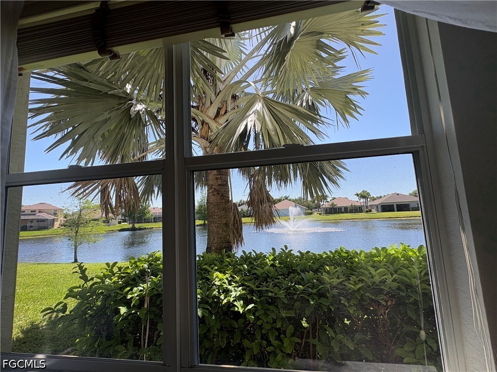 2 Bed Waterfront Home for Sale in Fort Myers, photo 24