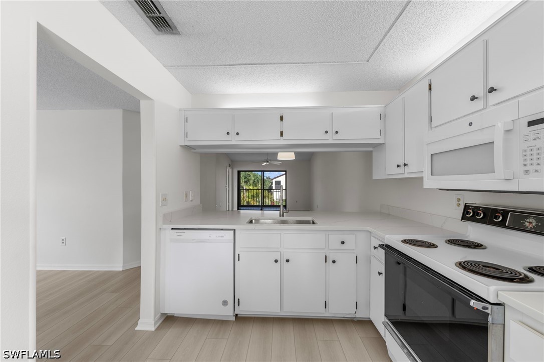 2 Bed Condominium for Sale in Fort Myers, photo 24