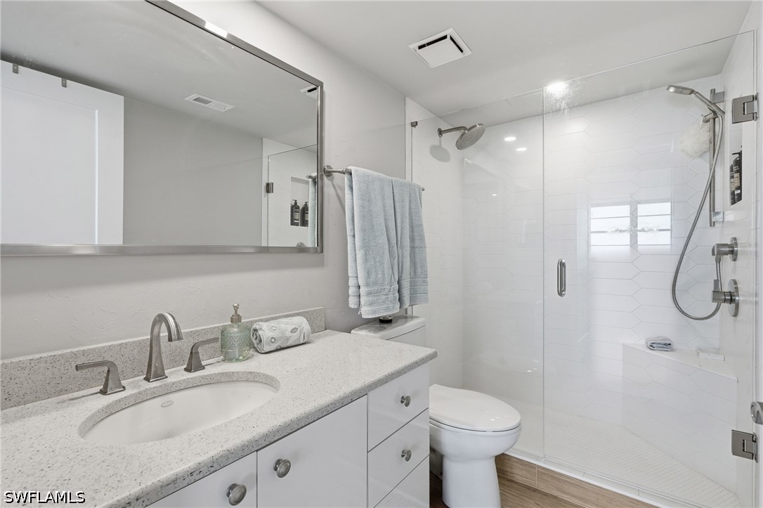 2 Bed Waterfront Home for Sale in Marco Island, photo 24