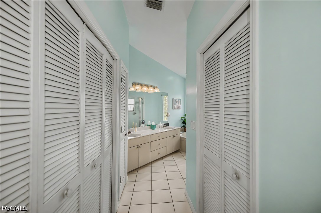 3 Bed SingleFamilyResidence for Sale in North Fort Myers, photo 24