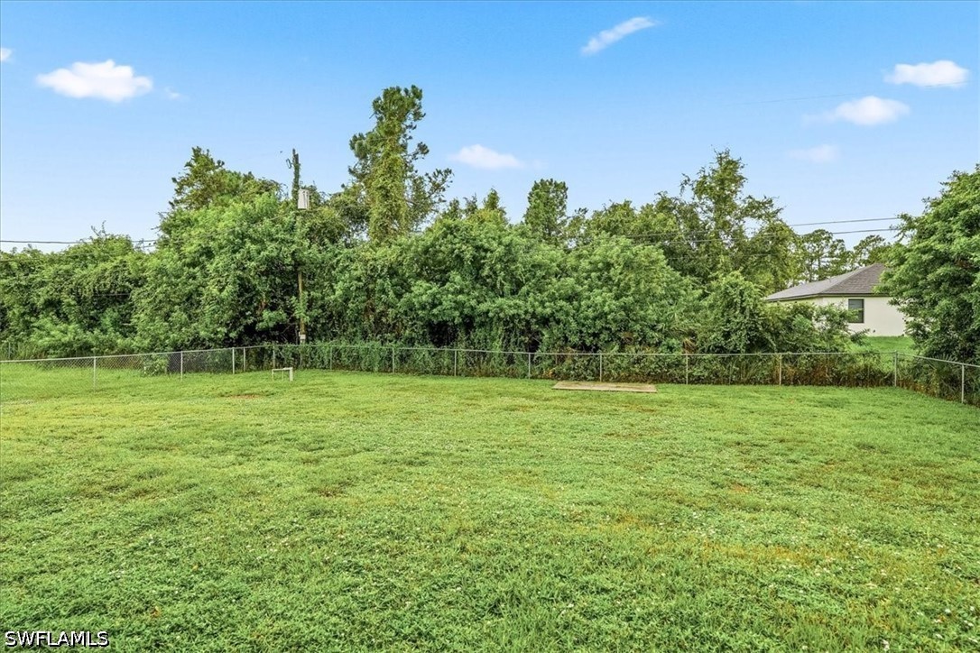 3 Bed SingleFamilyResidence for Sale in Lehigh Acres, photo 24