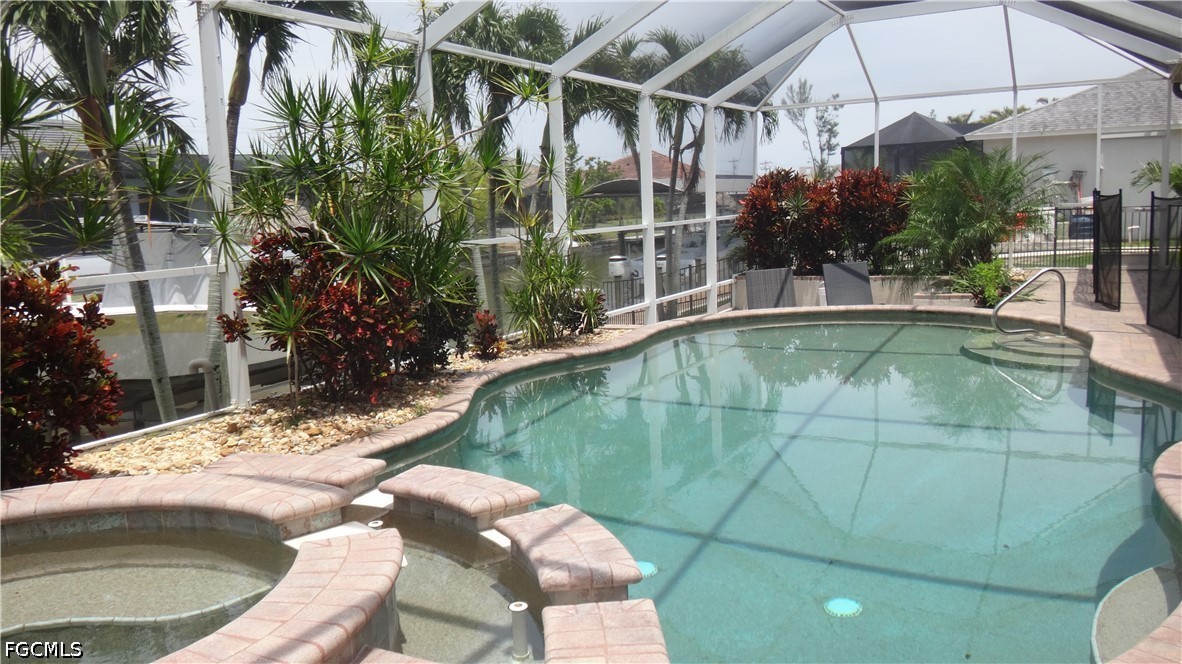 3 Bed Pool Home for Sale in Cape Coral, photo 24