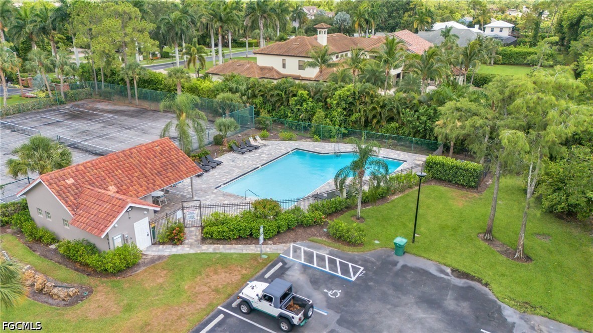 3 Bed Attached for Sale in Naples, photo 24