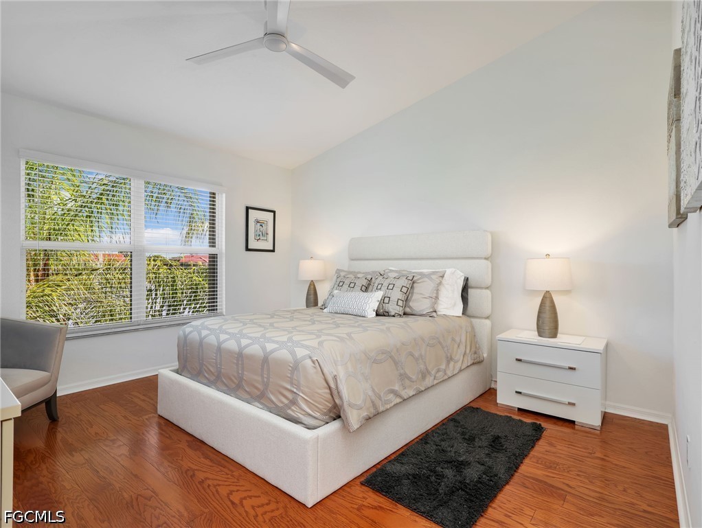 2 Bed Waterfront Home for Sale in Naples, photo 24