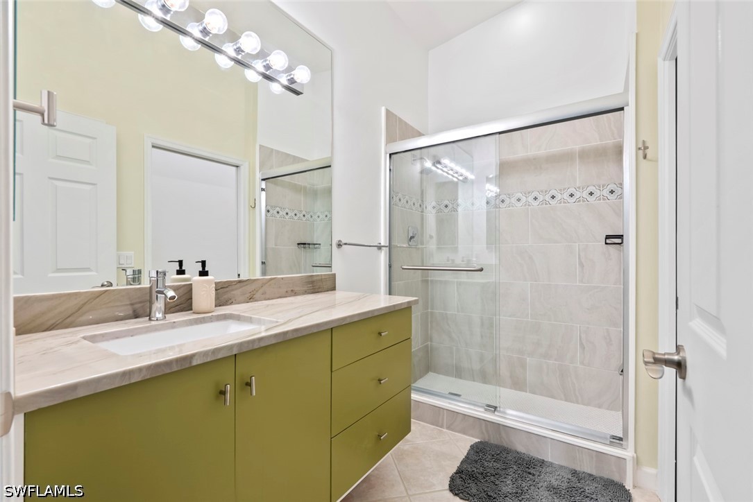 2 Bed Condominium for Sale in Naples, photo 24