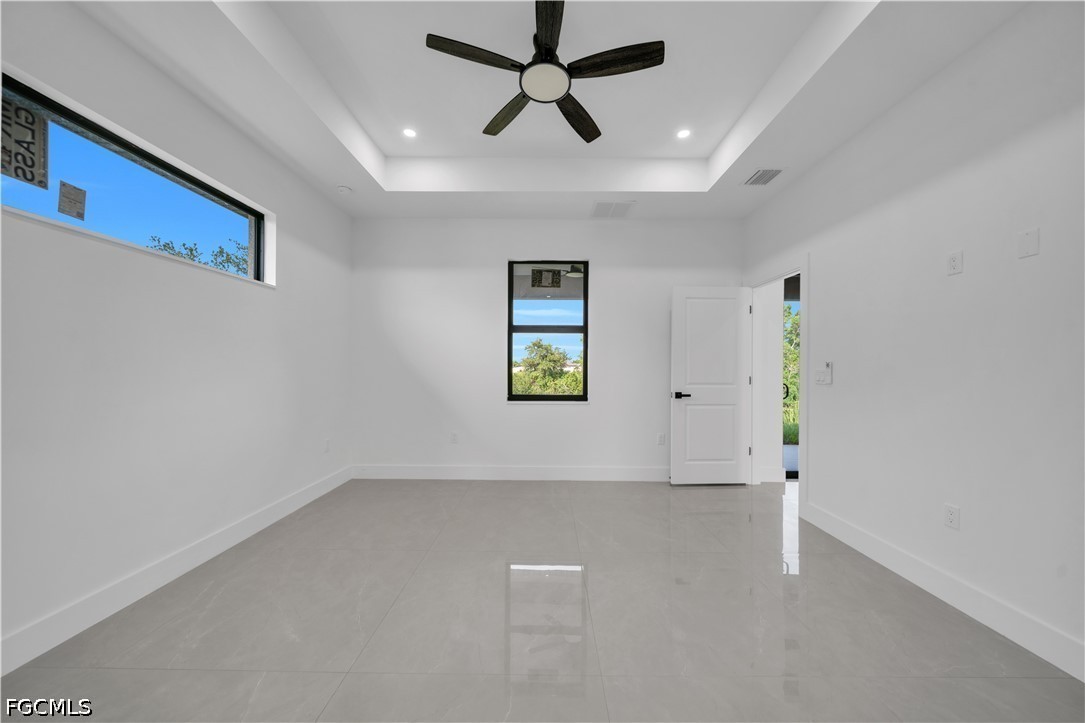 3 Bed Waterfront Home for Sale in Cape Coral, photo 24