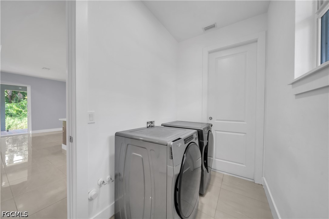 3 Bed SingleFamilyResidence for Sale in Lehigh Acres, photo 24