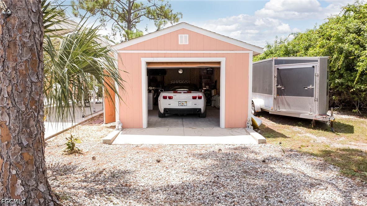 3 Bed SingleFamilyResidence for Sale in Lehigh Acres, photo 24