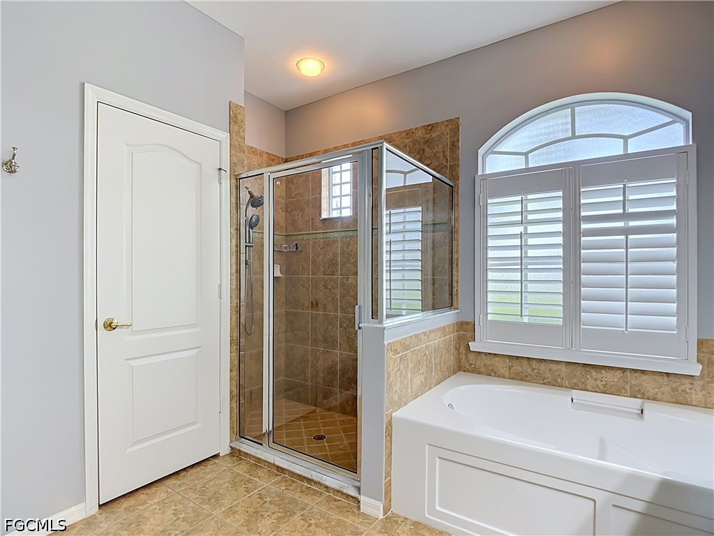 4 Bed Pool Home for Sale in Colonial Shores, photo 24
