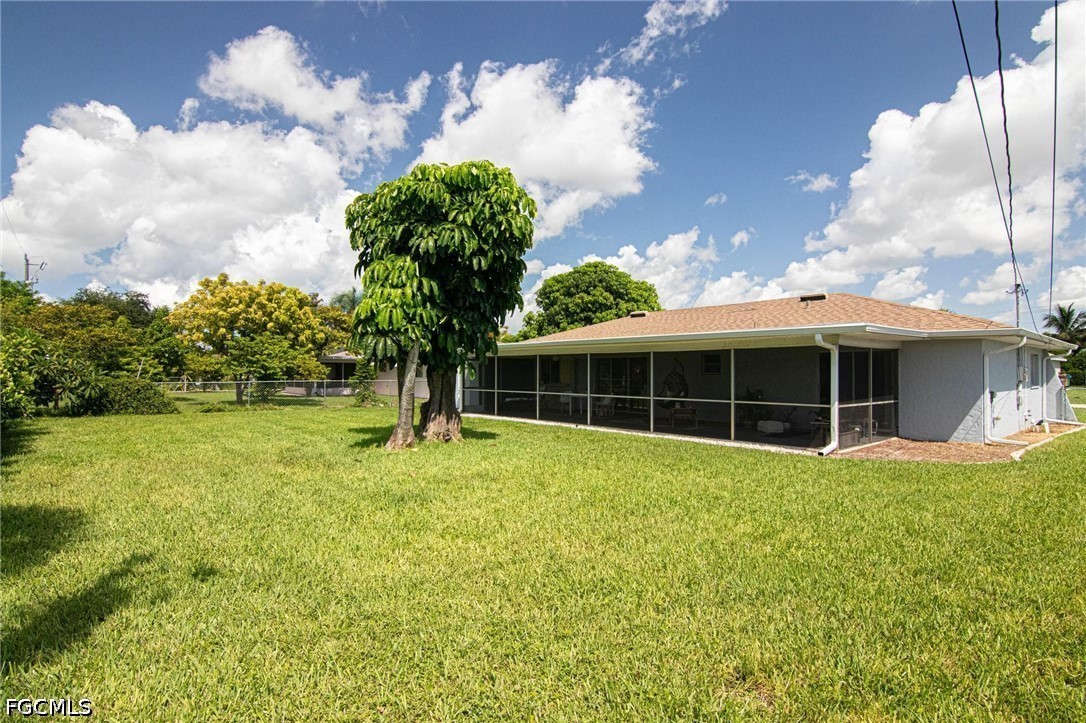 3 Bed SingleFamilyResidence for Sale in Cape Coral, photo 24