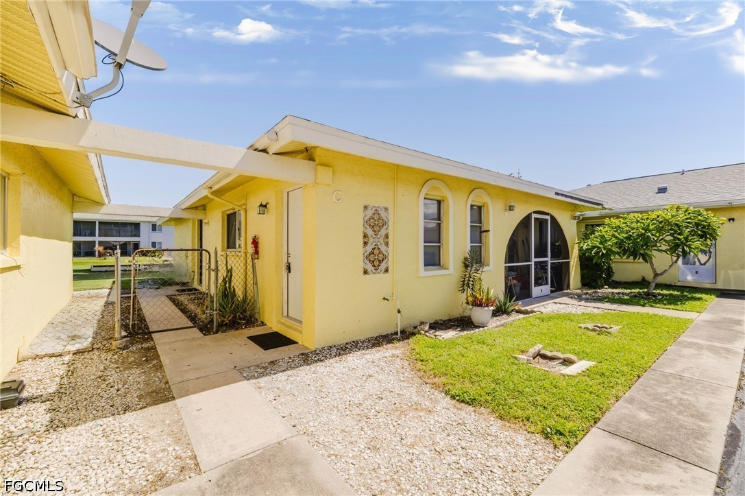 2 Bed Waterfront Home for Sale in Cape Coral, photo 24